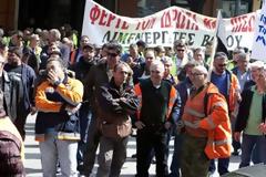 Βγαίνουν στους δρόμους για τις κλαδικές συμβάσεις