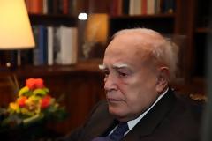 Μην το κουράζετε άλλο το παλικάρι