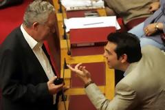 Η Ελλάδα πληρώνει το “blame game” της Αριστεράς
