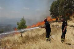 Φωτιά κοντά στο σχολείο στον Παζινό και στο μοναστήρι της Αγίας Τριάδας στα Χανιά