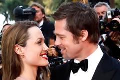 Η νυν και η πρώην γεμίζουν δώρα το Brad Pitt