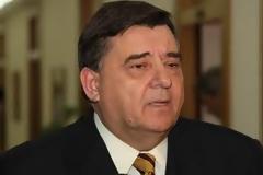 Αναγνώστης απευθύνεται στον κ. Καρατζαφέρη
