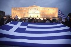 Θα τα πούμε στις πλατείες
