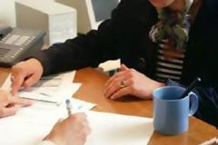 Καλούν τους δημοσίους υπαλλήλους να δουλέψουν απο το σπίτι!