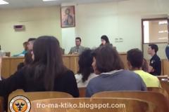 Πριν λίγο έφτασαν στην Ευελπίδων οι χθεσινοί νεαροί συλληφθέντες του 