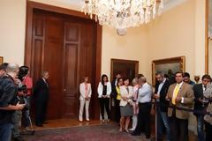Πικραμένος ο υπηρεσιακός πρωθυπουργός