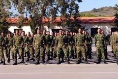 Να μειώσει τους στρατιωτικούς εξοπλισμούς καλεί την Ελλάδα ο Γερμανός υπουργός Άμυνας!