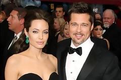 Η Angelina Jolie δώρισε στον Brad Pitt ένα ελικόπτερο