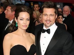 Φωτογραφία για Η Angelina Jolie δώρισε στον Brad Pitt ένα ελικόπτερο