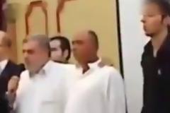 Πατέρας πουλάει τον γιο του για Καμικάζι αυτοκτονίας! [video]