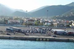 Δεμένα τα πλοία στο λιμάνι λόγω οικονομικής κρίσης