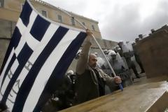 Guardian: Στο €1 τρισ. το κόστος άτακτης εξόδου της Ελλάδας από το ευρώ