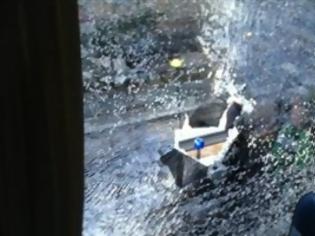 Φωτογραφία για Βίντεο από την επίθεση με πέτρες στο πούλμαν του Παναθηναϊκού
