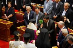 Ο θρησκευτικός όρκος του ΣΥΝ/ΣΥΡΙΖΑ- Οι εκπτώσεις συνεχίζονται