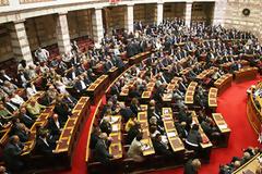 Η Βουλή εκλέγει το προεδρείο της και μετά... διαλύεται