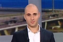 Ο Μπόγδανος βρίζει τον ΣΚΑΙ απο το twitter;;