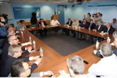 Αποφασίζουν για αυτούς… χωρίς αυτούς...