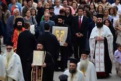 Στο Ναύπλιο,το Τίμιο Ξύλο από τον Πανάγιο Τάφο.