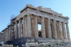 Χορός στη σκιά της Ακρόπολης για την Φλόγα