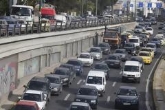 Μειώνονται τα ασφάλιστρα αλλά και τα ασφαλισμένα ΙΧ