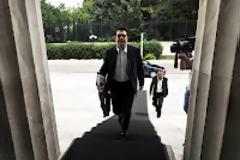 Δημοσκόπηση της Metron Analysis δίδει πρώτον τον ΣΥΡΙΖΑ με 20,8% και καταλληλότερο για πρωθυπουργό τον Αλέξη Τσίπρα...!!!