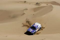 Στο Rally Dakar η Bentley!