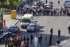 ΜΙΑ ΜΑΘΗΤΡΙΑ ΝΕΚΡΗ ΑΠΟ ΒΟΜΒΙΣΤΙΚΗ ΕΠΙΘΕΣΗ ΕΞΩ ΑΠΟ ΛΥΚΕΙΟ ΣΤΟ ΜΠΡΙΝΤΙΖΙ