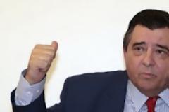 Καρατζαφέρης: Δεν θα γίνω έρμαιο στο κάθε κωλόπαιδο