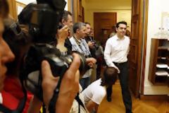 Δολοφονείστε τον Τσίπρα (όσο είναι καιρός)...!!!