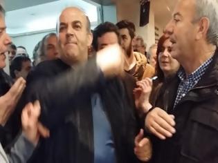 Φωτογραφία για Ένταση με αγρότες στην εκδήλωση του ΣΥΡΙΖΑ για το ασφαλισιτκό [photo+video]