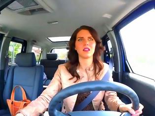 Φωτογραφία για Άνδρες vs Γυναίκες: Οι ξεκαρδιστικές συνήθειες τους στην οδήγηση [video]