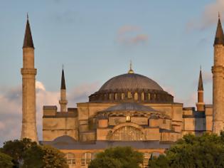 Φωτογραφία για Τι λες τώρα! Οι Τούρκοι κάνουν τζαμί που να μοιάζει με την Αγια Σοφιά στα Κατεχόμενα...