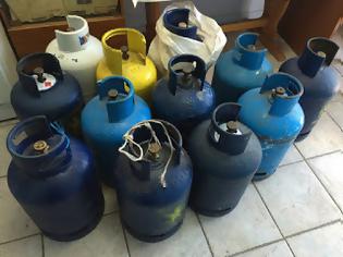 Φωτογραφία για Έκρυβαν 12 φιάλες υγραερίου σε Ι.Χ. - Συλλήψεις για παρεμπόριο στην ορεινή Ξάνθη