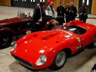 Φωτογραφία για Τιμή-ρεκόρ για Ferrari του 1957-Πουλήθηκε πάνω από 32 εκατ. ευρώ