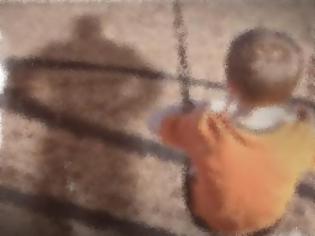 Φωτογραφία για ΣΥΝΑΓΕΡΜΟΣ: ΣΟΚ σε παιδική χαρά στο Ηράκλειο - Άρπαξαν παιδί ενώ έπαιζε αμέριμνο