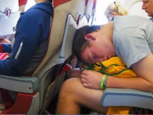 Φωτογραφία για 11 μυστικά για να κοιμάστε καλύτερα κατά τη διάρκεια της πτήσης