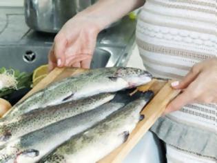 Φωτογραφία για Εγκυμοσύνη: Φάτε ψαριά για καλύτερη εγκεφαλική υγεία του βρέφους σας