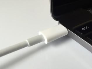 Φωτογραφία για Η Apple ξεκίνησε το πρόγραμμα αντικατάστασης των καλωδίων USB-C