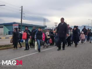 Φωτογραφία για Λαμία: Ξεκίνησαν με τα πόδια για Δομοκό – Έρχονται άλλοι; [photos]