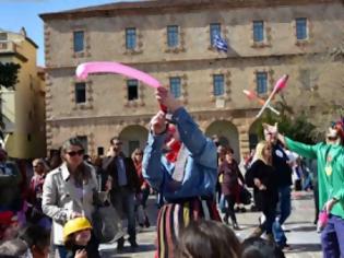 Φωτογραφία για Αποκριάτικο πάρτι στο Ναύπλιο με χορούς, στρουμφάκια και ξυλοπόδαρους