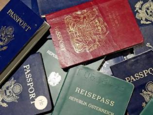 Φωτογραφία για Τα ισχυρότερα διαβατήρια στον κόσμο - Σε ποια θέση βρίσκονται τα ελληνικά;