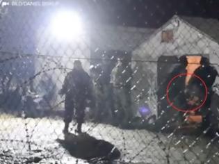Φωτογραφία για Βίντεο-σοκ: Συνοριοφύλακας στην ΠΓΔΜ κλωτσάει πρόσφυγα!