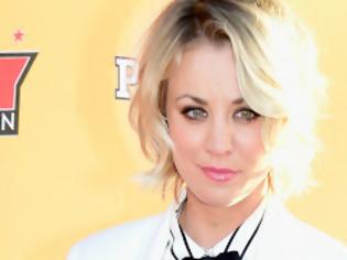 Φωτογραφία για Η Kaley Cuoco δείχνει το καλογυμνασμένο σώμα της... [photos]