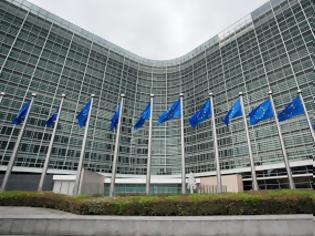 Φωτογραφία για Ποιες έξι χώρες της ΕΕ προειδοποίησε η Κομισιόν για ελλείμματα;