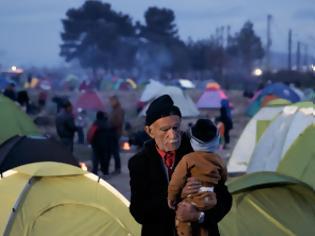 Φωτογραφία για To δράμα συνεχίζεται στην Ειδομένη: Κρύο, βροχή και ασθένειες...