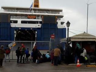 Φωτογραφία για Αρχισε η εκκένωση των νησιών του Αιγαίου από πρόσφυγες -Τους στέλνουν στη Βόρεια Ελλάδα