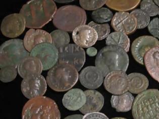 Φωτογραφία για Αρχαιοκάπηλοι έσκαβαν στη Βυτίνα και άρπαζαν αρχαία νομίσματα του 3ου π.Χ αιώνα
