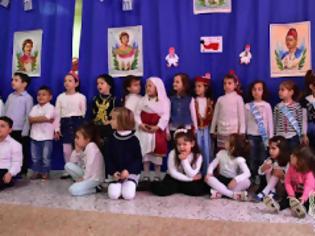 Φωτογραφία για Οι μικροί μαθητές του 3 νηπιαγωγείου στην Πρόνοια Ναυπλίου τίμησαν την 25 Μαρτίου