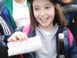 Φωτογραφία για Συγκινητικό: Η 9χρονη βρήκε ένα γράμμα μέσα σε ένα μπουκάλι. Αυτά που έγραφε, λύγισαν τους πάντες...