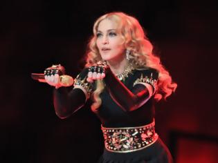 Φωτογραφία για Η Madonna σταματάει την περιοδεία και πάει Λονδίνο... [photo]